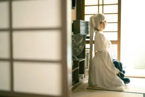 蠢沫沫《穹妹》主题写真：28张全套美图