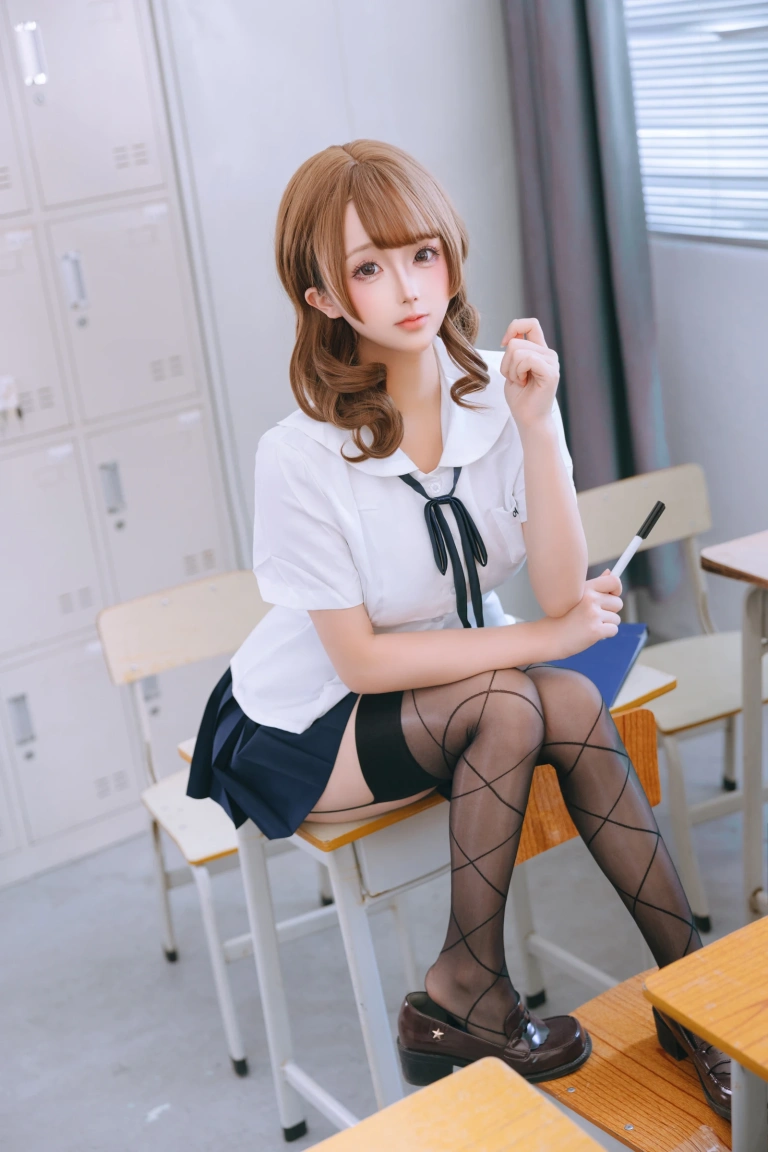日奈娇(椎名莜)《心理委员》主题写真：204张全套美图，含7个视频