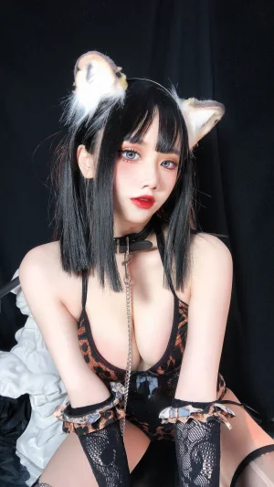 果咩酱《豹女妹妹》主题写真：25张全套美图