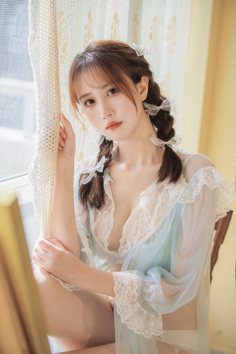 念雪《蓝纱衣》主题写真：40张全套美图