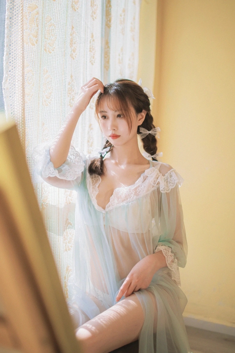 念雪《蓝纱衣》主题写真：40张全套美图