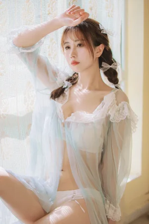 念雪《蓝纱衣》主题写真：40张全套美图