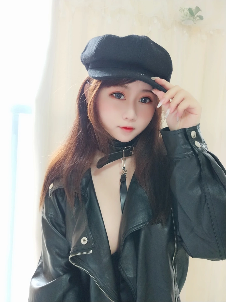 依酱《黑桃A》主题写真：24张全套美图