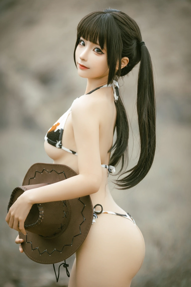蠢沫沫《比基尼牛仔》主题写真：17张全套美图