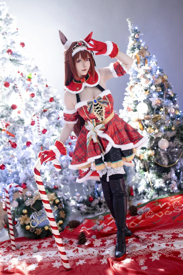 星之迟迟《2023年12月计划A 赛马娘 大和赤骥 圣诞衣装》主题写真：47张全套美图