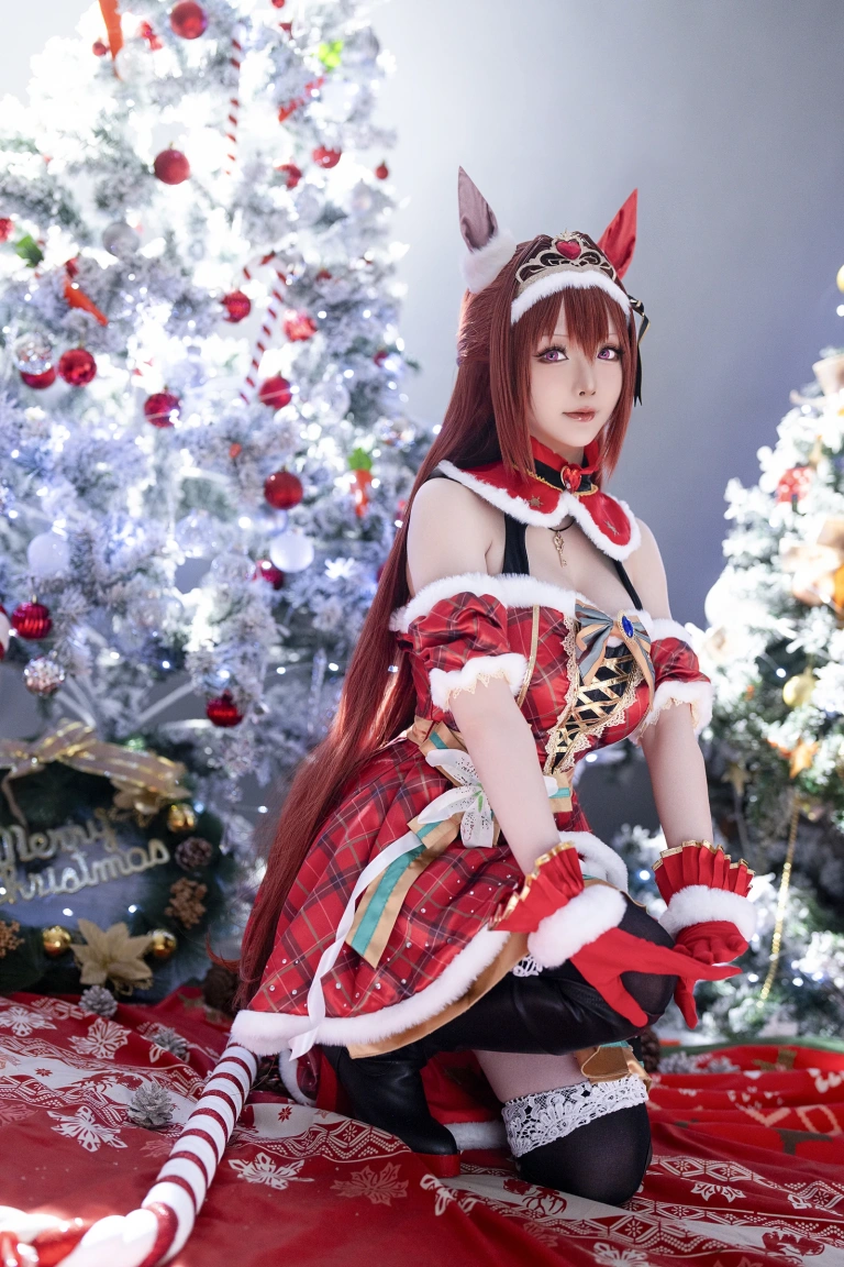 星之迟迟《2023年12月计划A 赛马娘 大和赤骥 圣诞衣装》主题写真：47张全套美图