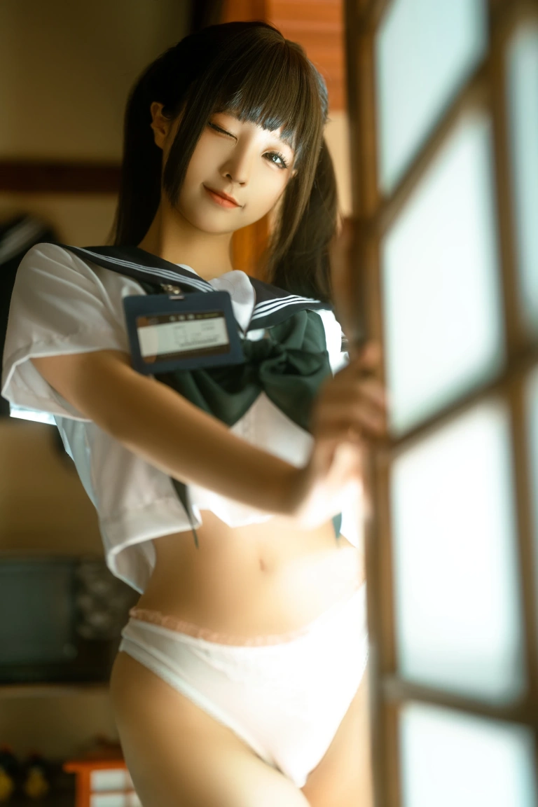 蠢沫沫《居家学妹》主题写真：22张全套美图