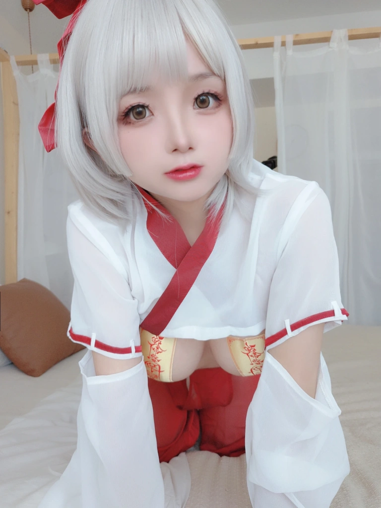 日奈娇(椎名莜)《巫女自拍》主题写真：41张全套美图