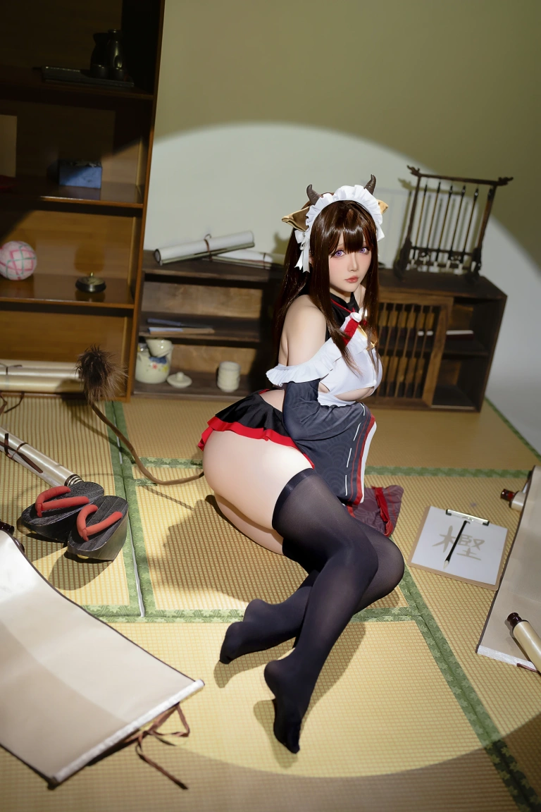 星之迟迟《2023年12月计划B 碧蓝航线 樫野 女仆》主题写真：78张全套美图，含3个视频