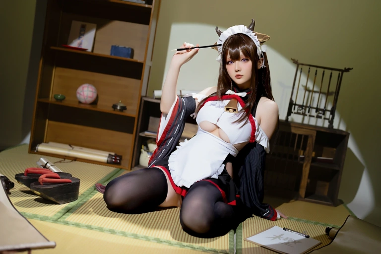 星之迟迟《2023年12月计划B 碧蓝航线 樫野 女仆》主题写真：78张全套美图，含3个视频