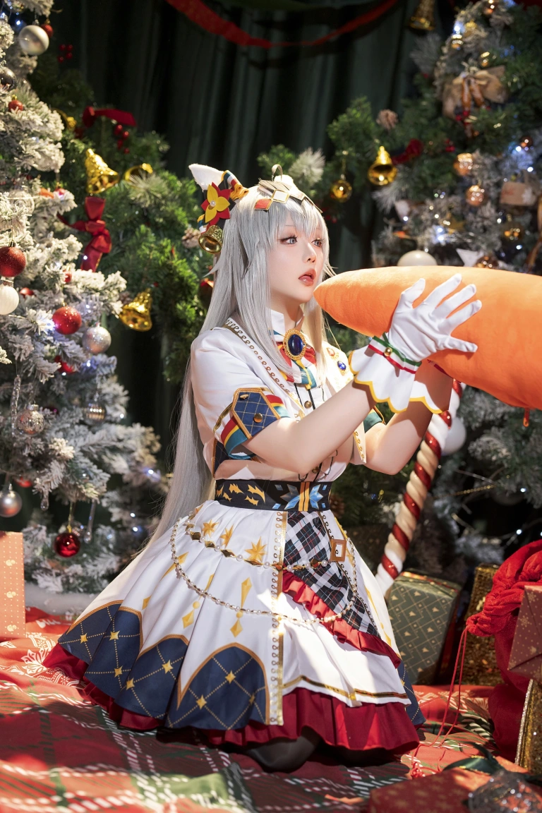 星之迟迟《2023年12月计划赠品 赛马娘 小栗帽 圣诞衣装》主题写真：48张全套美图