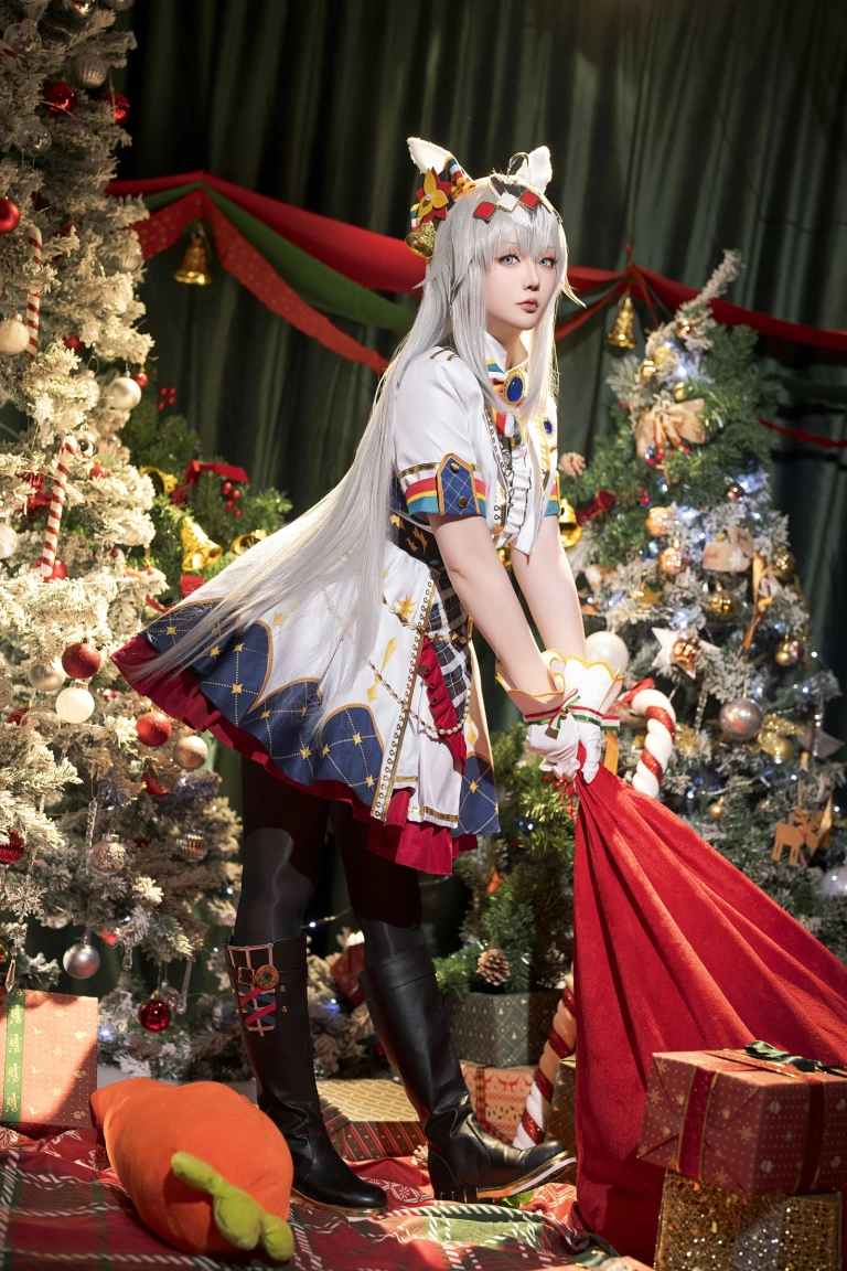 星之迟迟《2023年12月计划赠品 赛马娘 小栗帽 圣诞衣装》主题写真：48张全套美图