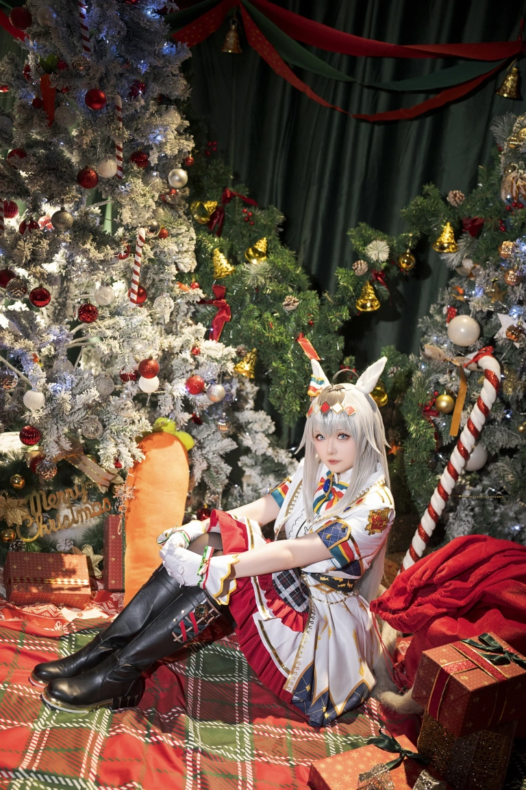 星之迟迟《2023年12月计划赠品 赛马娘 小栗帽 圣诞衣装》主题写真：48张全套美图