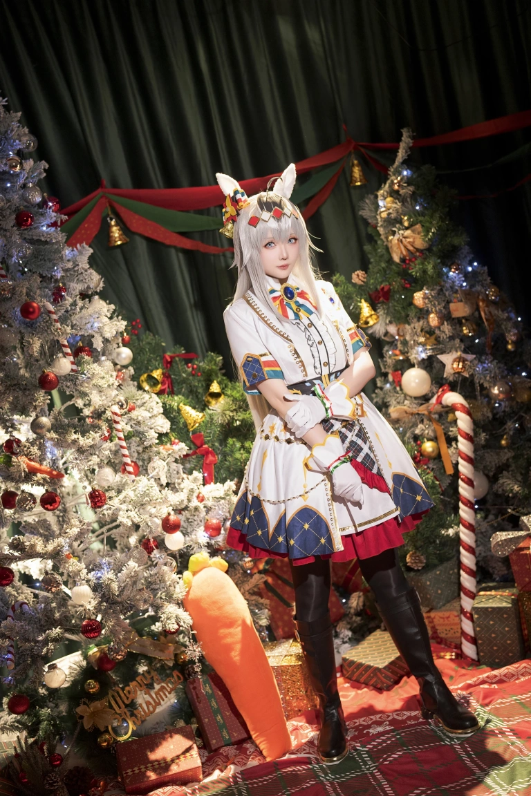 星之迟迟《2023年12月计划赠品 赛马娘 小栗帽 圣诞衣装》主题写真：48张全套美图