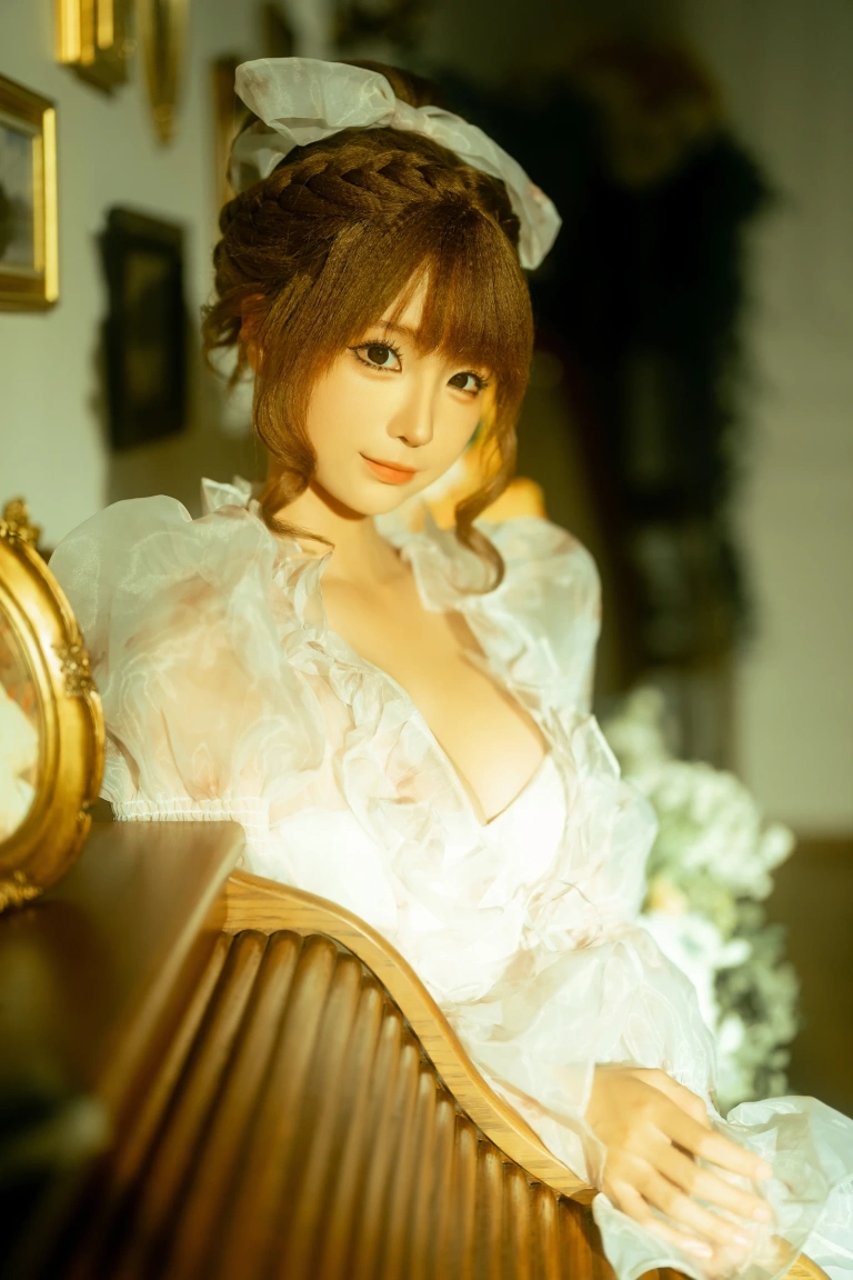 蠢沫沫《欧式女仆》主题写真：12张全套美图