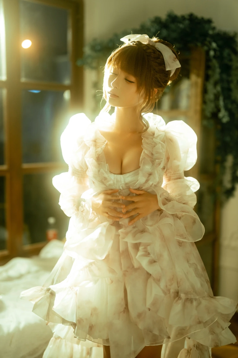 蠢沫沫《欧式女仆》主题写真：12张全套美图