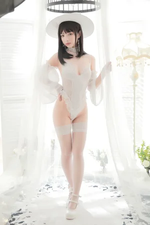 雯仔不讲道理《白女巫》主题写真：34张全套美图