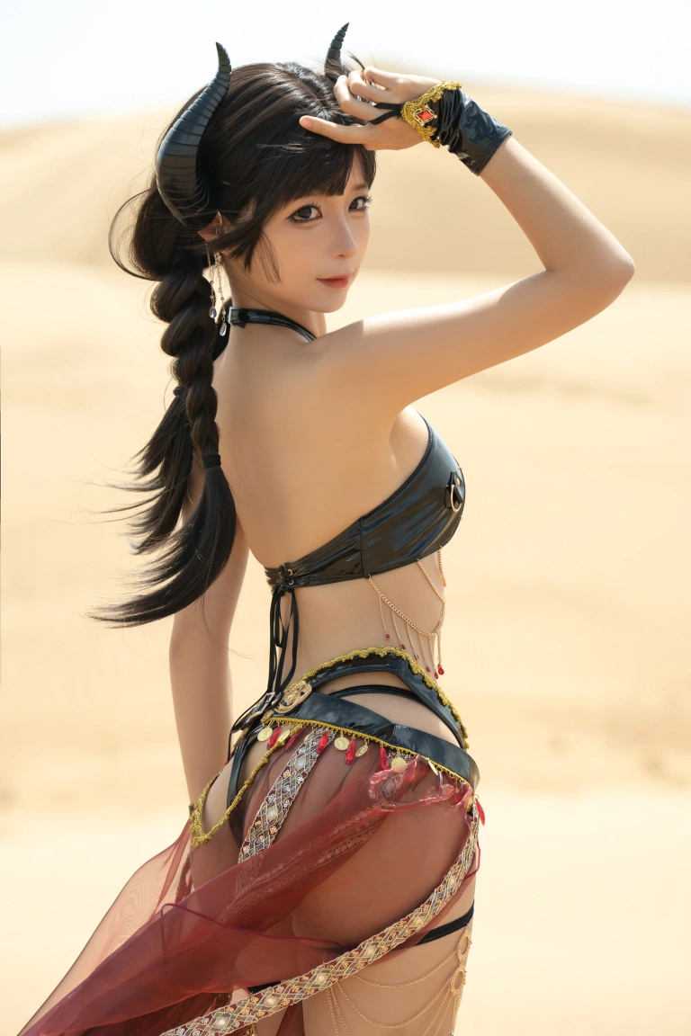 蠢沫沫《沙漠魅魔》主题写真：9张全套美图