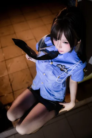 日奈娇(椎名莜)《楼道保安》主题写真：167张全套美图，含5个视频