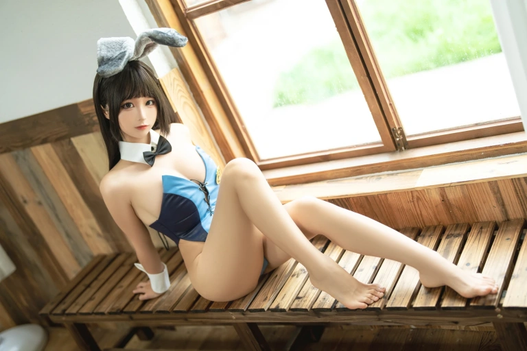 蠢沫沫《兔女郎》主题写真：7张全套美图