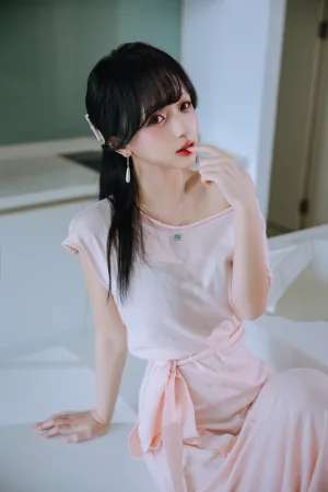日奈娇(椎名莜)《太太》主题写真：230张全套美图，含5个视频