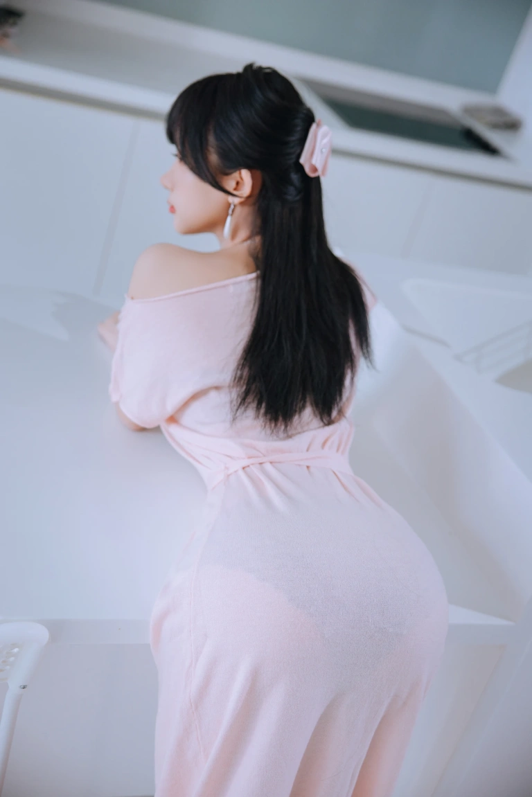 日奈娇(椎名莜)《太太》主题写真：230张全套美图，含5个视频