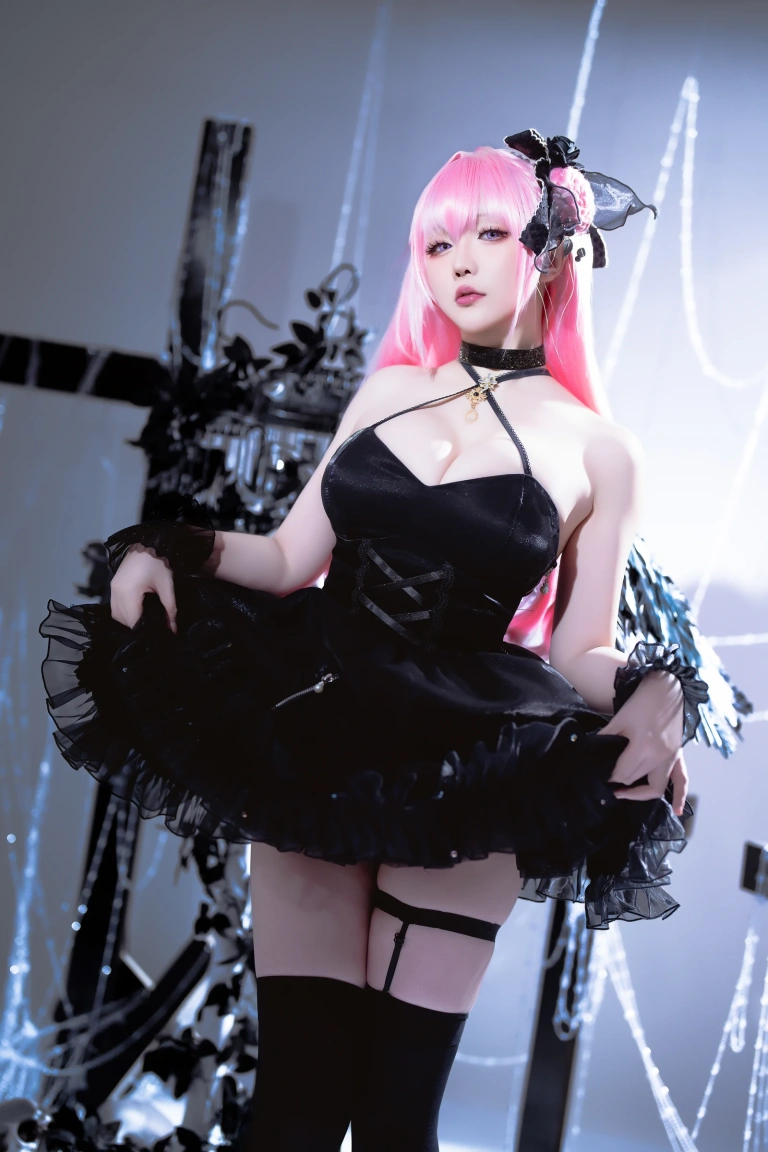 星之迟迟《2024年02月计划B NIKKE 桃乐丝》主题写真：80张全套美图