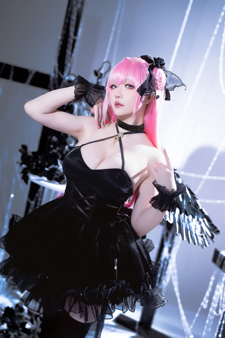 星之迟迟《2024年02月计划B NIKKE 桃乐丝》主题写真：80张全套美图