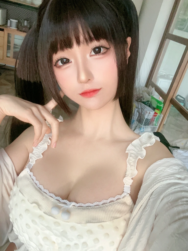 蠢沫沫《朋友圈 自拍》主题写真：66张全套美图