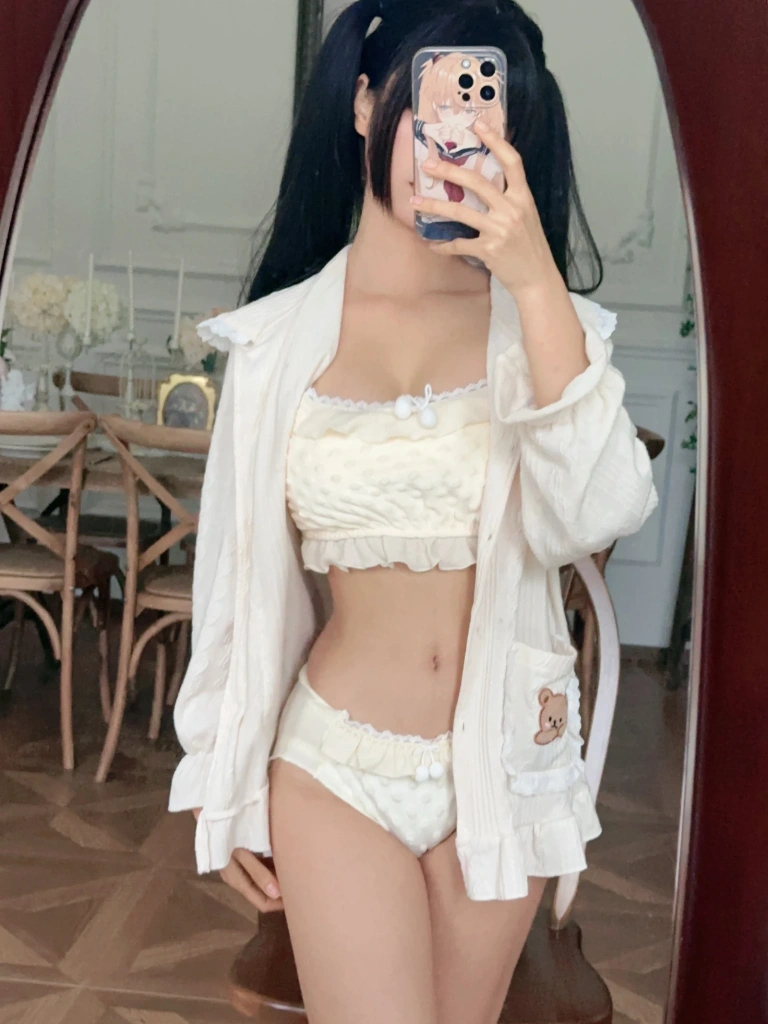 蠢沫沫《朋友圈 自拍》主题写真：66张全套美图