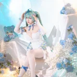 星之迟迟《2024年02月计划A 初音未来 粉蝶花精灵》主题写真：54张全套美图，含1个视频