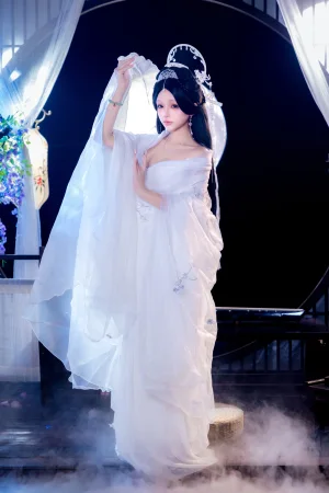 日奈娇(椎名莜)《白月光》主题写真：216张全套美图，含2个视频