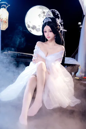 日奈娇(椎名莜)《白月光》主题写真：216张全套美图，含2个视频