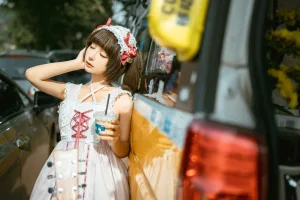 蠢沫沫《10月》主题写真：93张全套美图