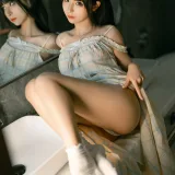 蠢沫沫《晨醒》主题写真：14张全套美图