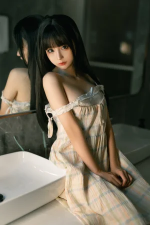 蠢沫沫《晨醒》主题写真：14张全套美图