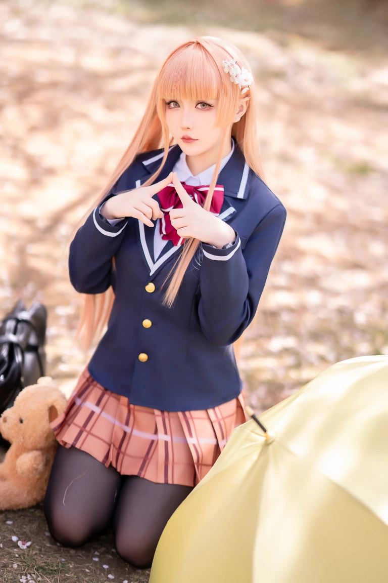 星之迟迟《2024年04月计划赠品 邻家的天使同学 椎名真昼》主题写真：25张全套美图