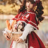 蠢沫沫《小红帽》主题写真：12张全套美图