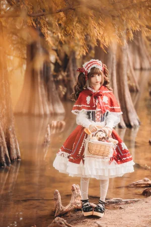 蠢沫沫《小红帽》主题写真：12张全套美图