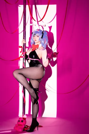 星之迟迟《2024年05月计划B 初音未来 兔子洞》主题写真：85张全套美图，含2个视频