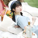 依酱《私人拍摄图》主题写真：30张全套美图