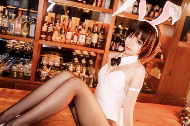 蠢沫沫《加藤惠兔女郎》主题写真：40张全套美图