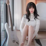 轩萧学姐《NO.25 – 吉他妹妹肉丝套》主题写真：61张全套美图