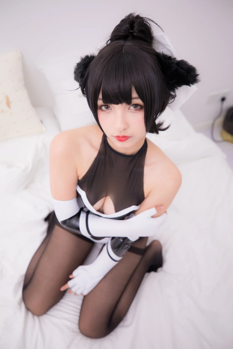 神楽坂真冬《第二季 序号6：獒《TAKAO-TIGHTS VE》》主题写真：150张全套美图