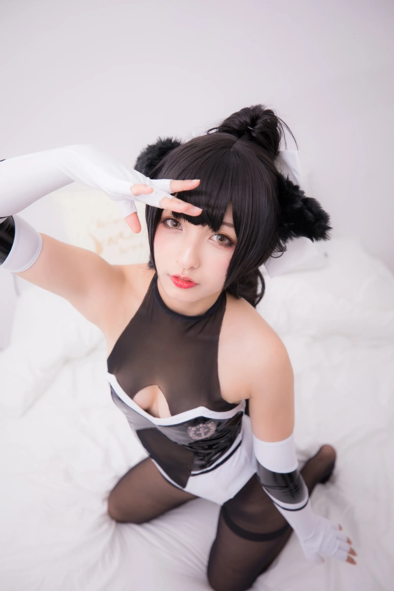 神楽坂真冬《第二季 序号6：獒《TAKAO-TIGHTS VE》》主题写真：150张全套美图