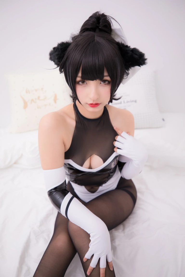 神楽坂真冬《第二季 序号6：獒《TAKAO-TIGHTS VE》》主题写真：150张全套美图