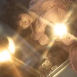 蠢沫沫《是谁照亮了她》主题写真：15张全套美图