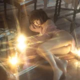 蠢沫沫《是谁照亮了她》主题写真：15张全套美图