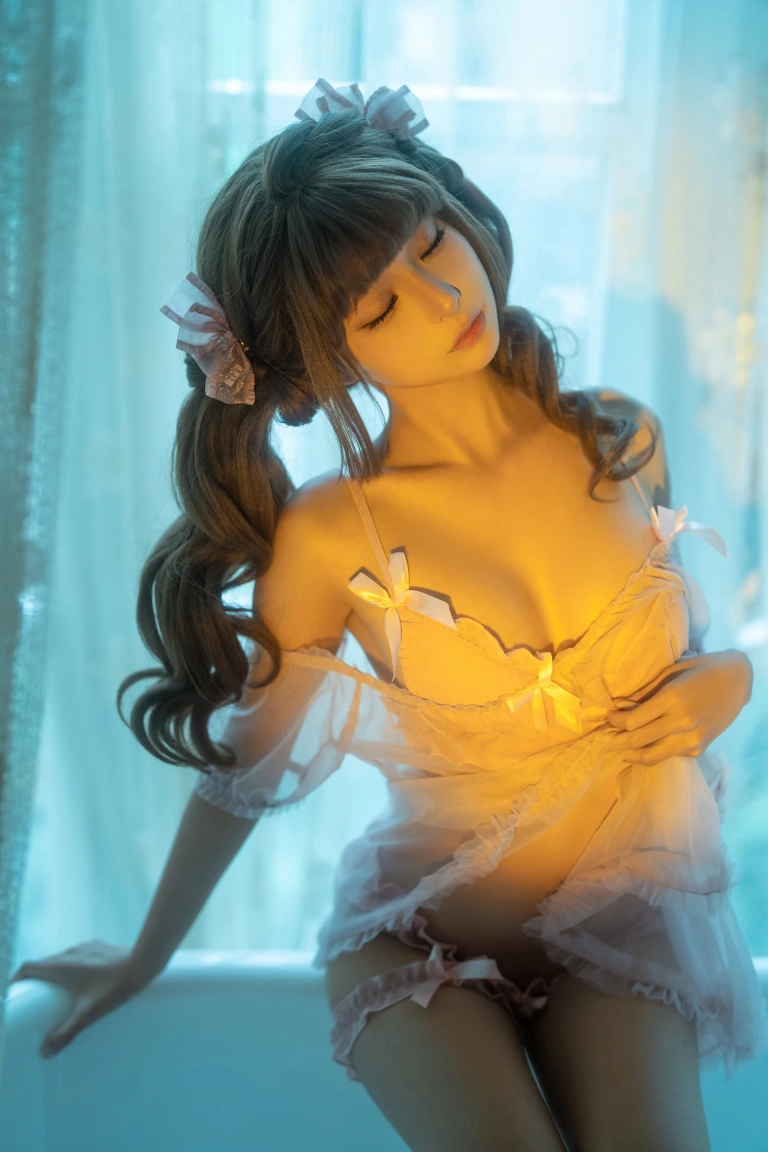 蠢沫沫《睡衣》主题写真：18张全套美图