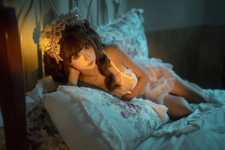 蠢沫沫《二月T1订阅《橱柜》》主题写真：32张全套美图